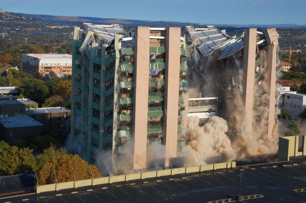 Building Removal in Crystal Lake